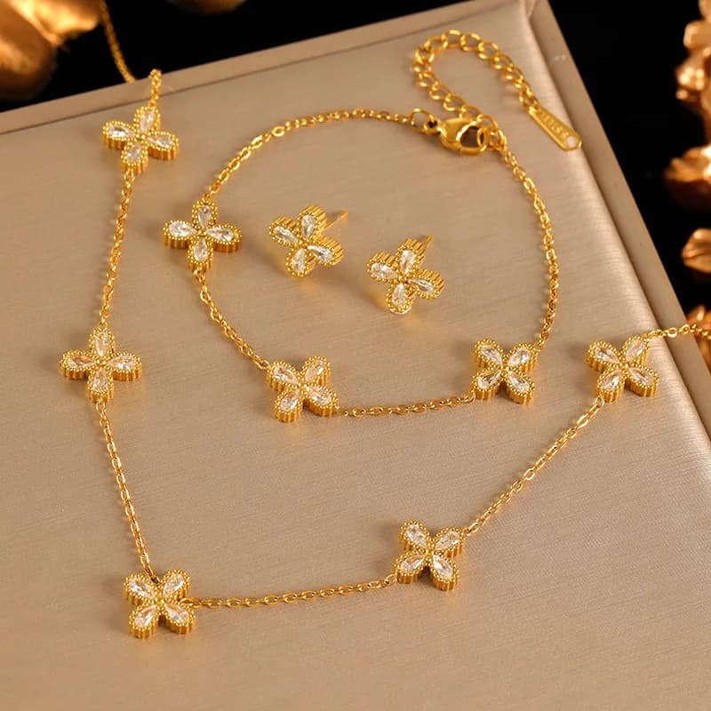 Parure Bijoux Pétales de Fleur et Zircons