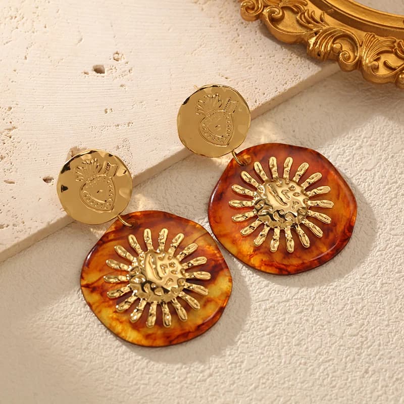 Boucles d'oreilles à clous soleil exagéré en résine et acier inoxydable