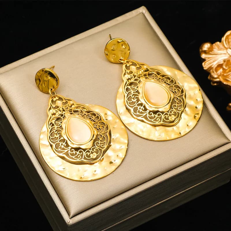 Boucles d'Oreilles Pendantes Géométriques Dorées