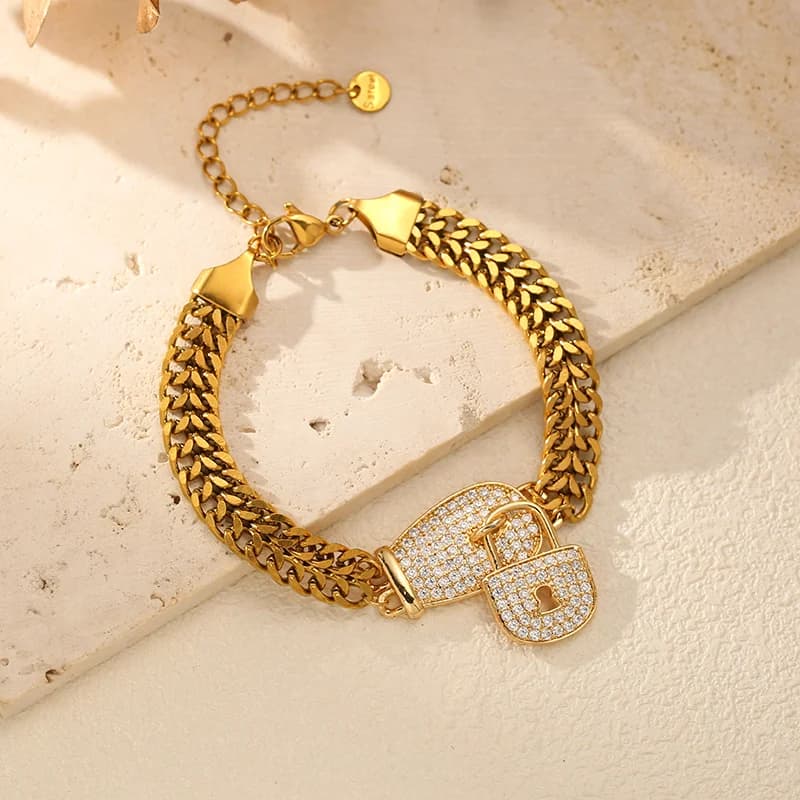 Bracelet chaîne en acier inoxydable avec breloque cadenas strass
