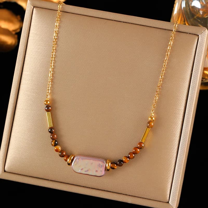 Collier ras-de-cou pendentif cœur créatif