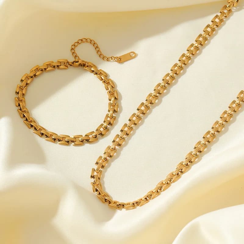 Parure Collier et Bracelet Chaîne Géométrique Dorée