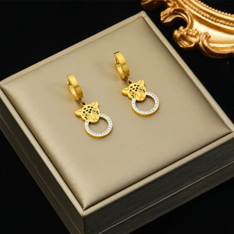 Boucles d'Oreilles Pendantes Perles Croix Léopard Phénix