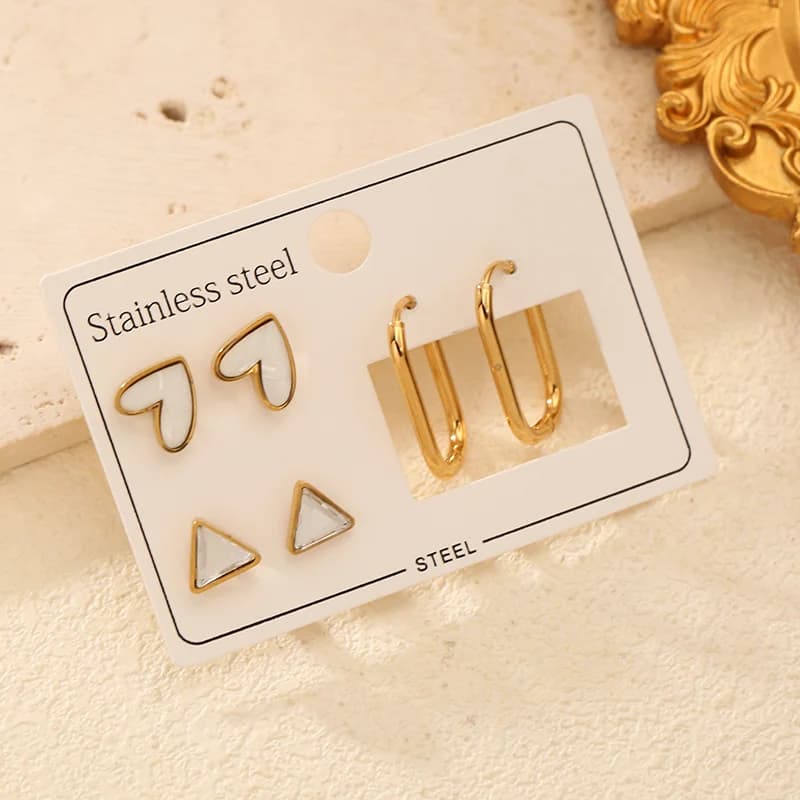 Set de 3 paires de créoles et puces cœur triangulaire