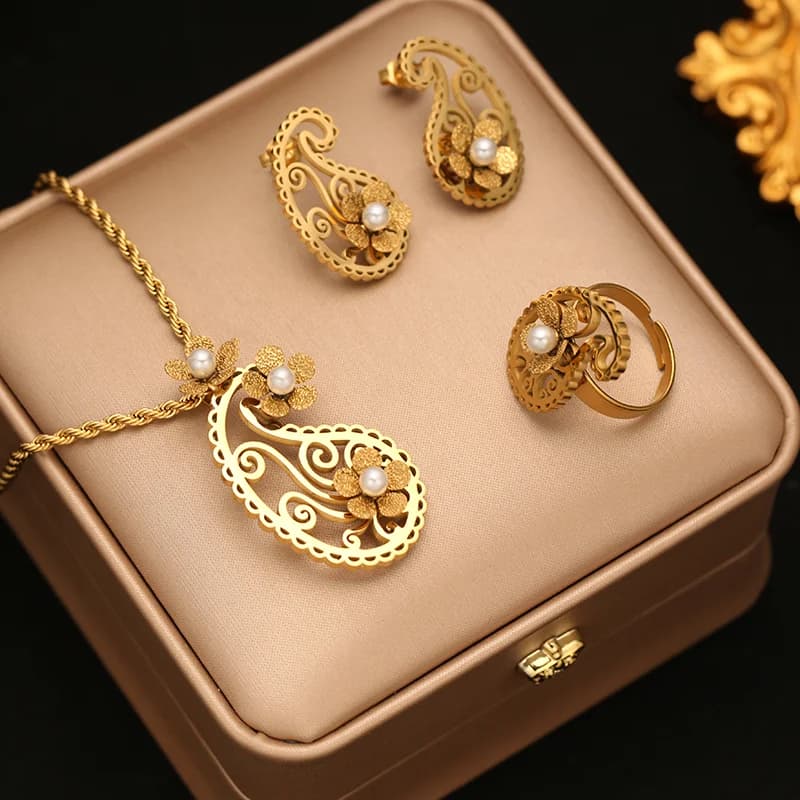 Parure collier, boucles d'oreilles et bague vintage perle goutte d'eau