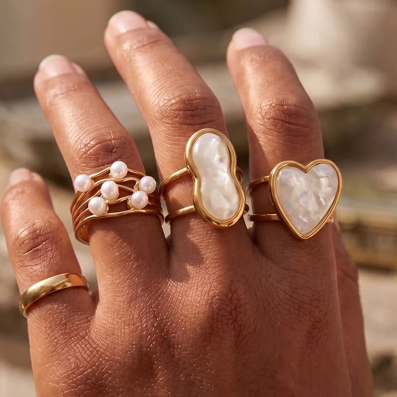 Bague ajustable ouverte cœur en acier inoxydable avec nacre