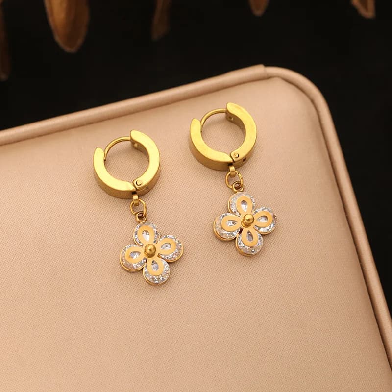 Boucles d'Oreilles Puces Cerise Zircon, Acier Inoxydable Étanche