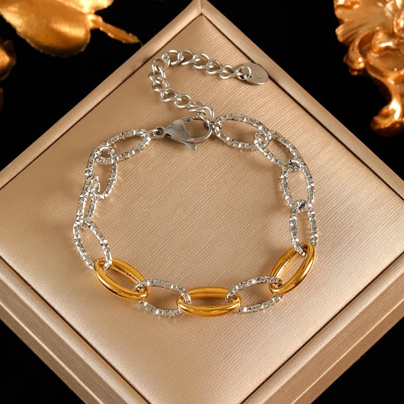 Bracelet chaîne à maillons ovales avec fermoir mousqueton, acier