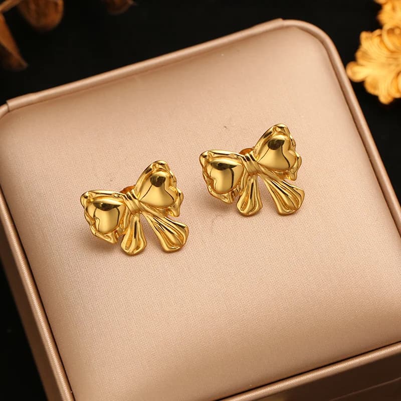 Boucles d'oreilles clous forme cœur géométrique, couleur or