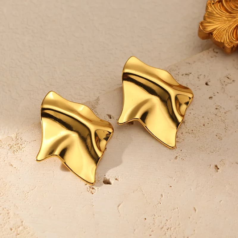 Boucles d'oreilles puces géométriques irrégulières dorées en acier inoxydable