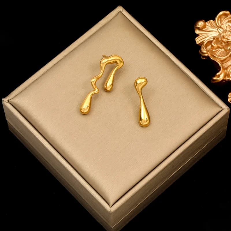 Boucles d'oreilles pendantes irrégulières en acier inoxydable doré