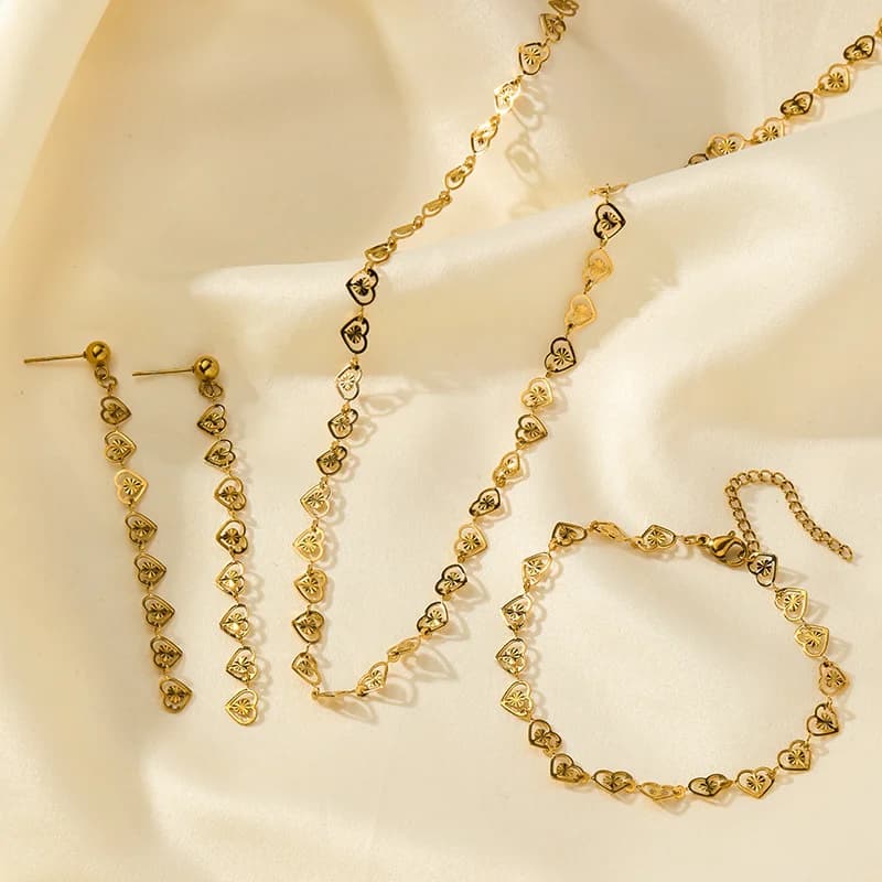Parure Collier, Bracelet et Boucles d'Oreilles Cœur Argent