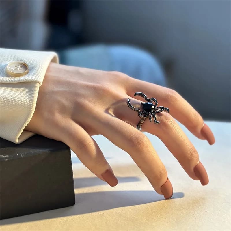 Bague ouverte réglable Araignée en Zircon
