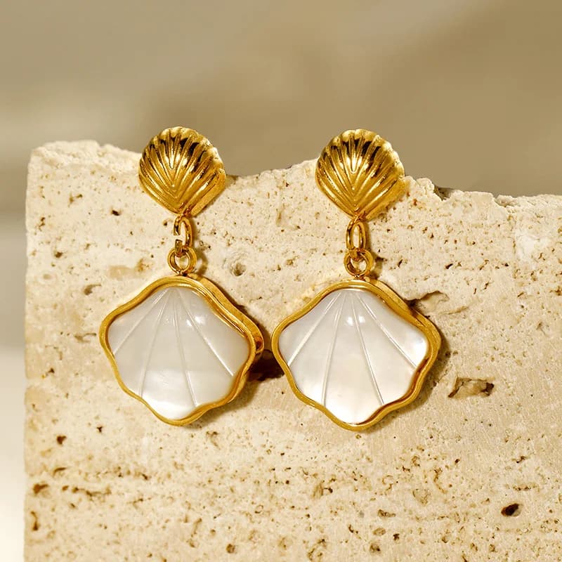 Boucles d'oreilles pendantes en acier inoxydable 316L avec coquillage blanc