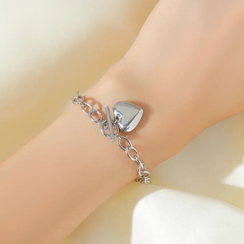 Bracelet à breloques couleur argent pour femmes