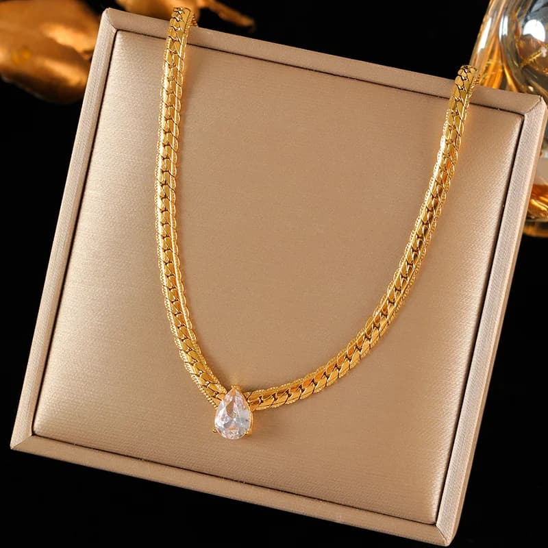 Collier Pendentif Coeur Charmant Doré