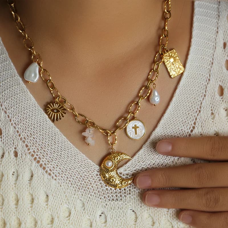 Collier en acier inoxydable 316L couleur or avec pendentifs étoile de mer, lune, soleil