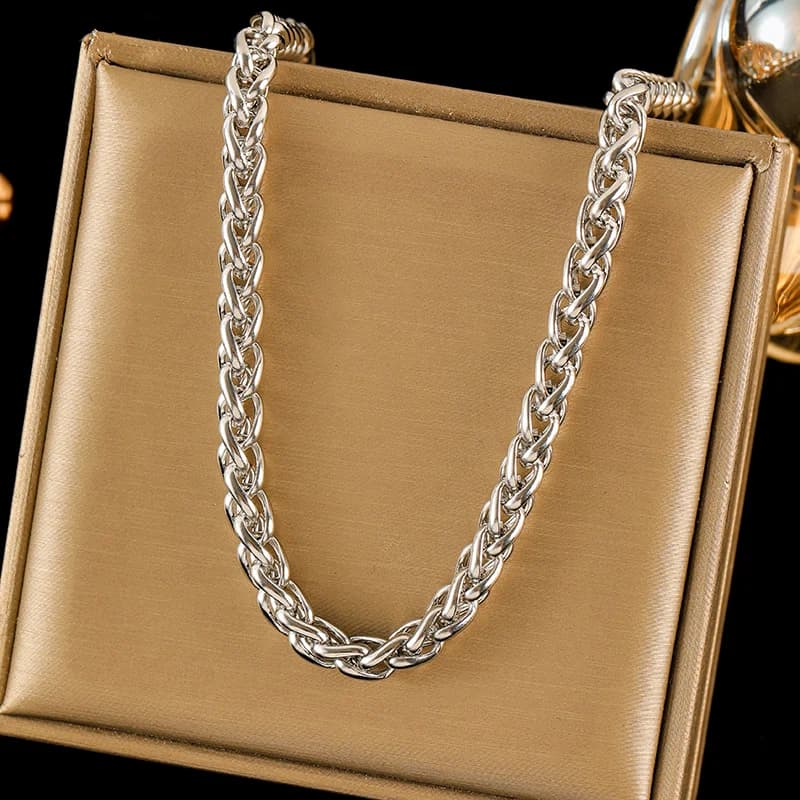 Collier ras-du-cou chaîne argentée