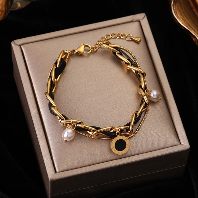 Bracelet manchette à breloques multicouche doré
