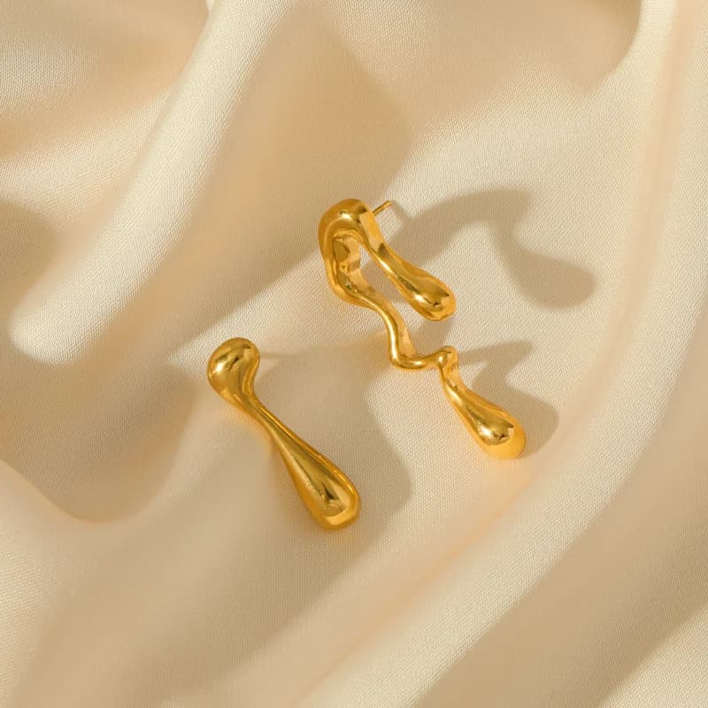 Boucles d'oreilles pendantes irrégulières en acier inoxydable doré