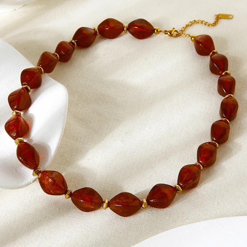 Collier ras-du-cou perles en résine acrylique