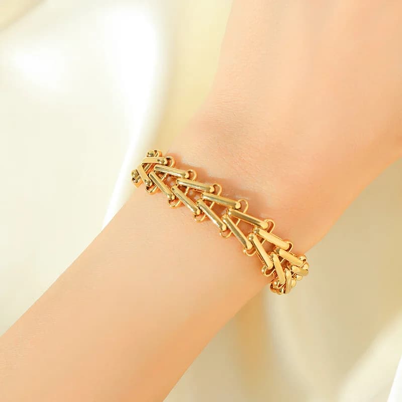 Bracelet jonc chaîne épaisse géométrique, plaqué or